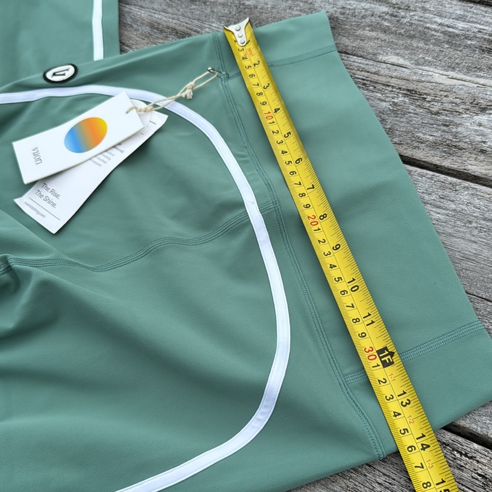 Vuori Track Legging Celadon green size Large nwt - Picture 5 of 7